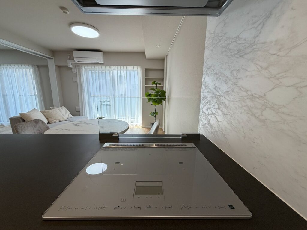 ガラスパネルを設置