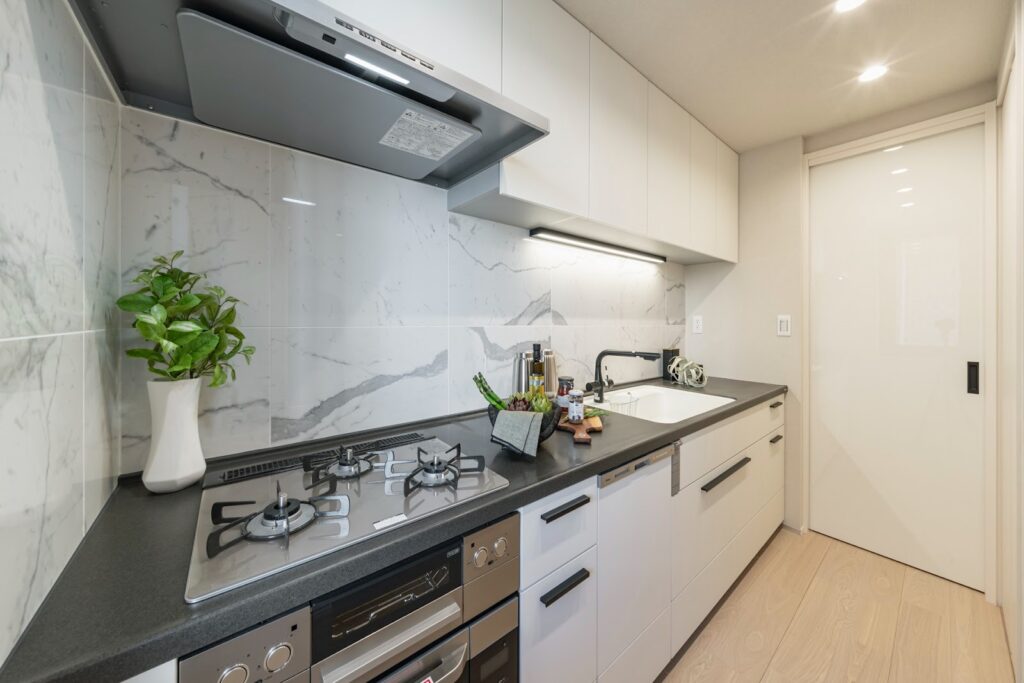 クローズドキッチン・独立キッチン1